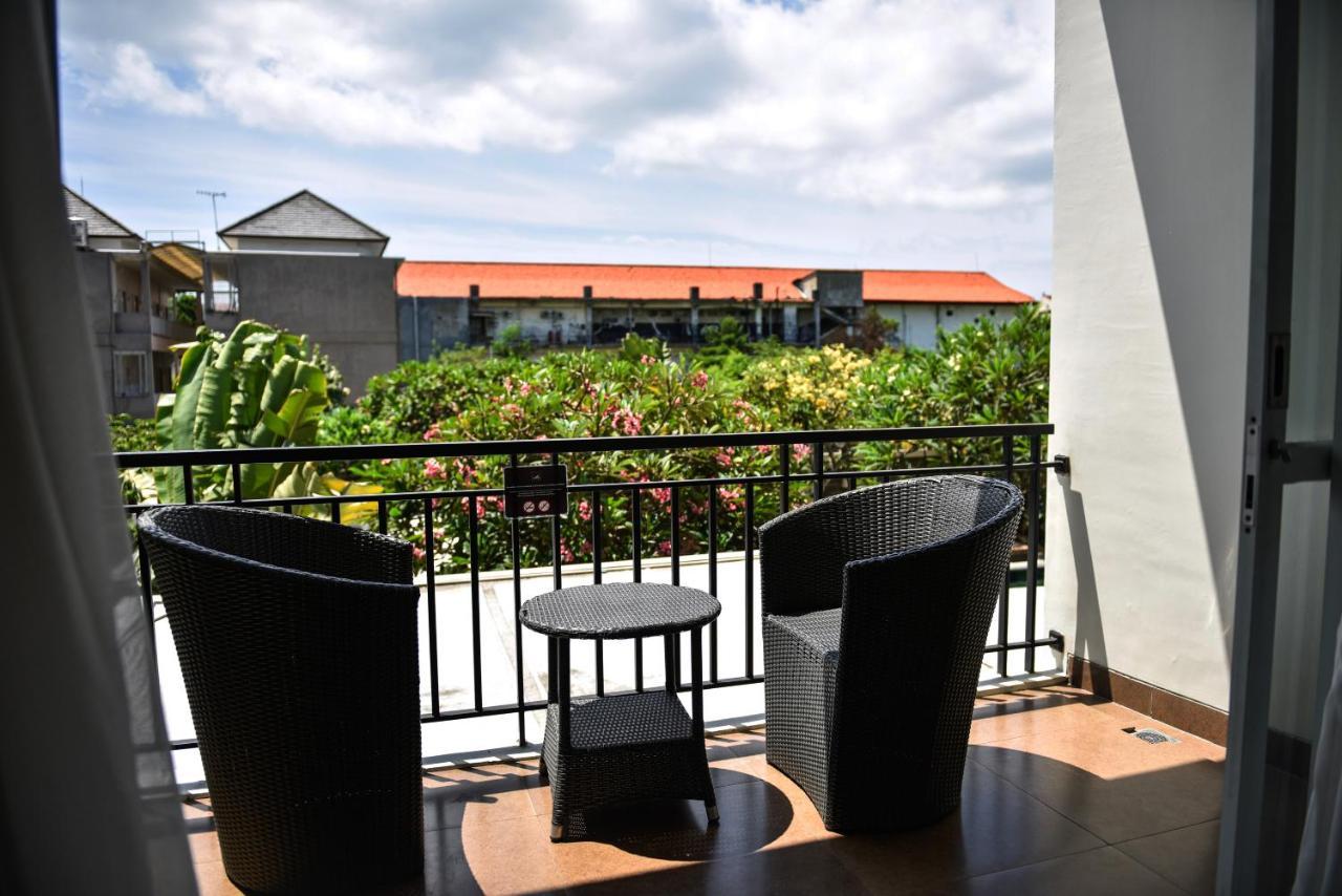 The Kana Kuta Hotel Εξωτερικό φωτογραφία